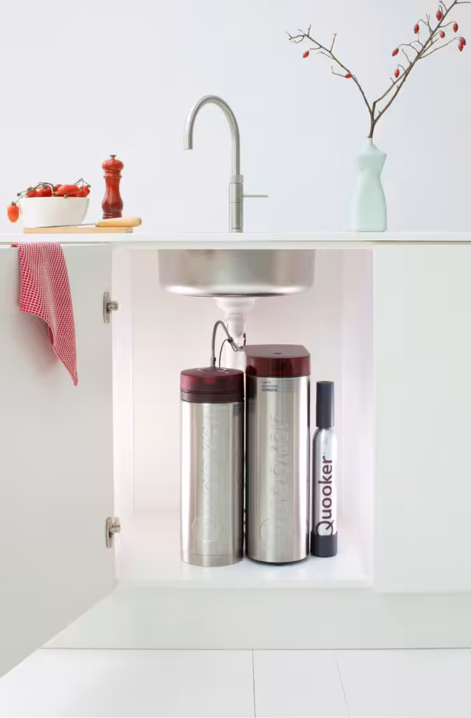 kitchen cabinet